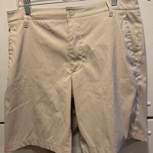 Men's khaki shorts size 38